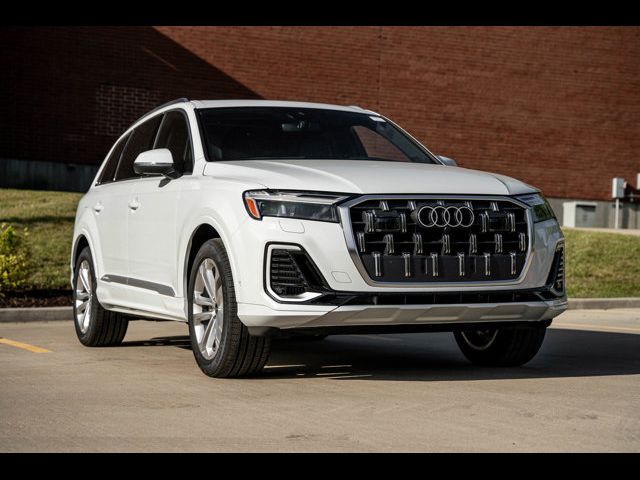 2025 Audi Q7 Premium Plus