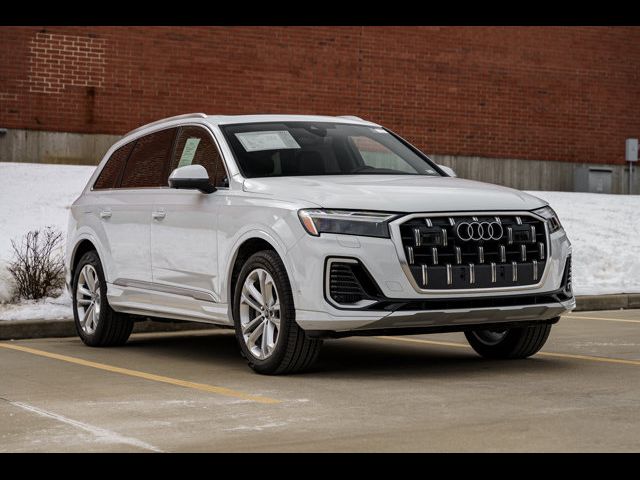 2025 Audi Q7 Premium Plus