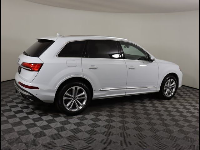 2025 Audi Q7 Premium Plus