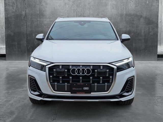 2025 Audi Q7 Premium Plus