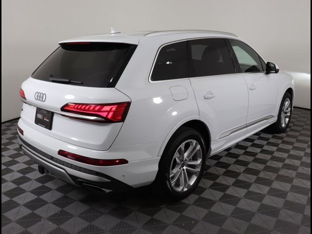 2025 Audi Q7 Premium Plus