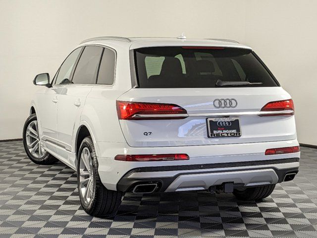 2025 Audi Q7 Premium Plus