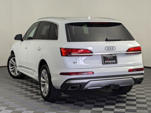 2025 Audi Q7 Premium Plus