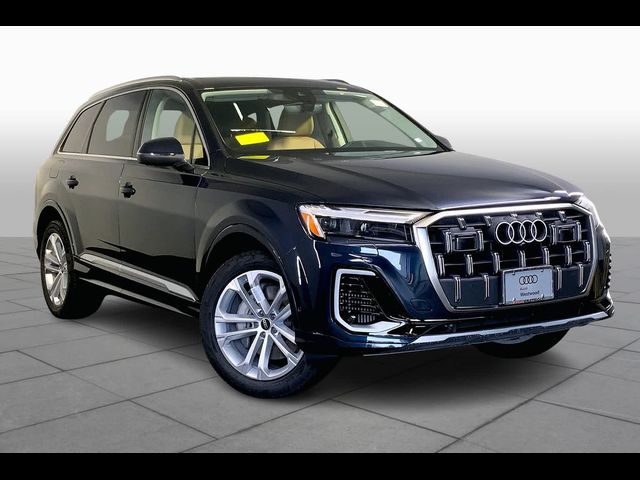 2025 Audi Q7 Premium Plus