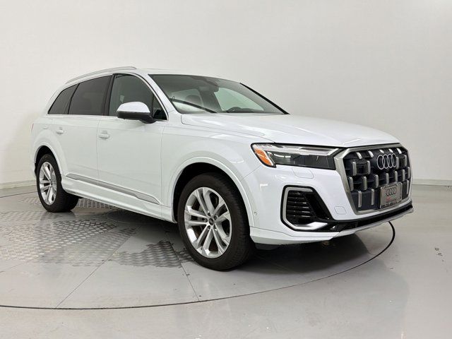 2025 Audi Q7 Premium Plus