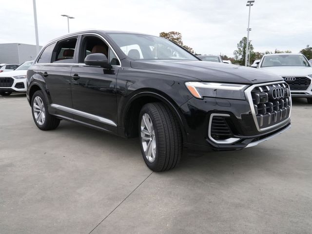 2025 Audi Q7 Premium Plus