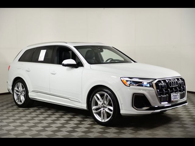 2025 Audi Q7 Premium Plus