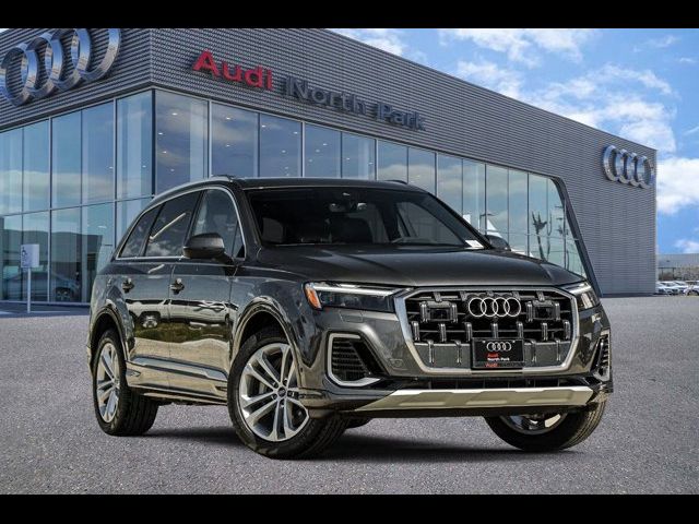 2025 Audi Q7 Premium Plus