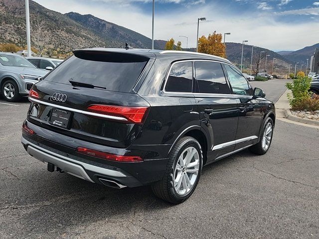 2025 Audi Q7 Premium Plus