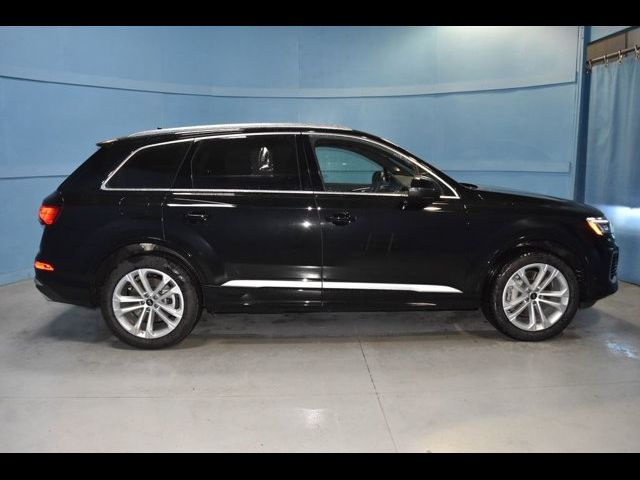2025 Audi Q7 Premium Plus