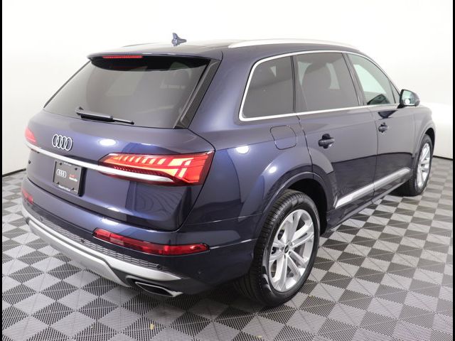 2025 Audi Q7 Premium Plus