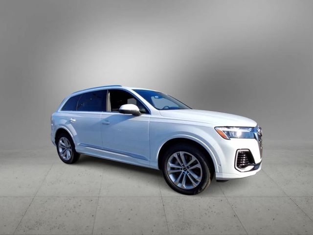 2025 Audi Q7 Premium Plus