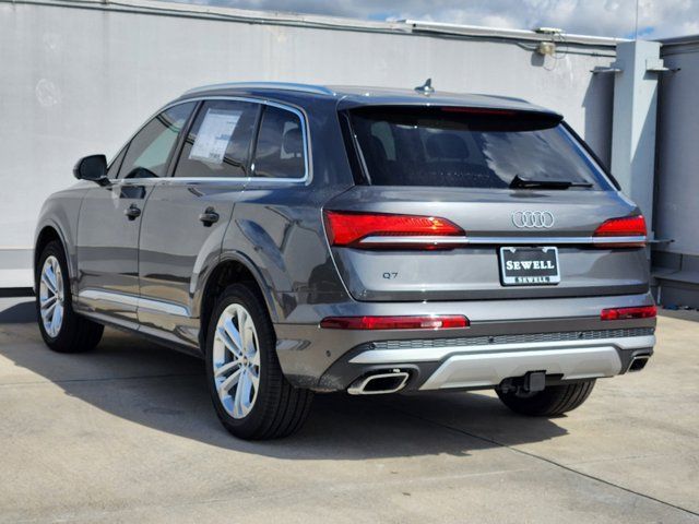 2025 Audi Q7 Premium Plus