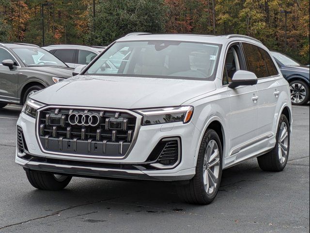 2025 Audi Q7 Premium Plus