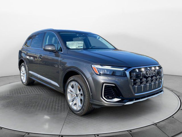 2025 Audi Q7 Premium Plus