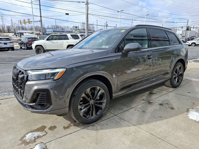 2025 Audi Q7 Premium Plus