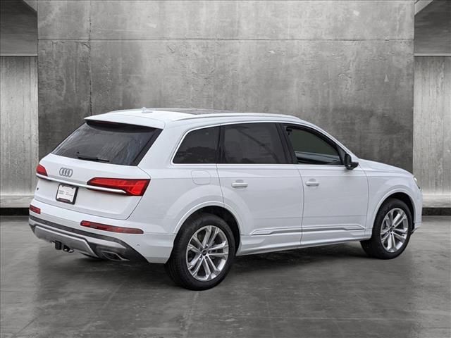 2025 Audi Q7 Premium Plus