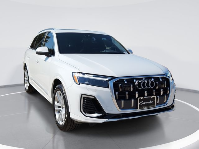 2025 Audi Q7 Premium Plus