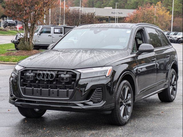 2025 Audi Q7 Premium Plus