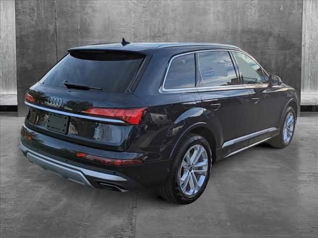 2025 Audi Q7 Premium Plus