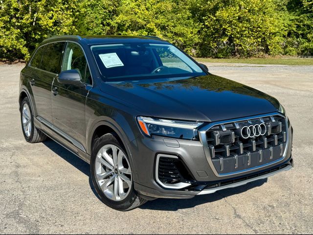 2025 Audi Q7 Premium Plus