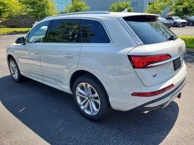 2025 Audi Q7 Premium Plus