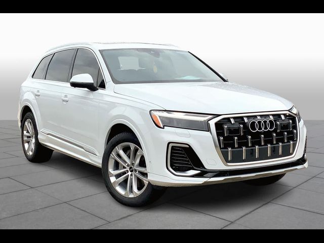 2025 Audi Q7 Premium Plus