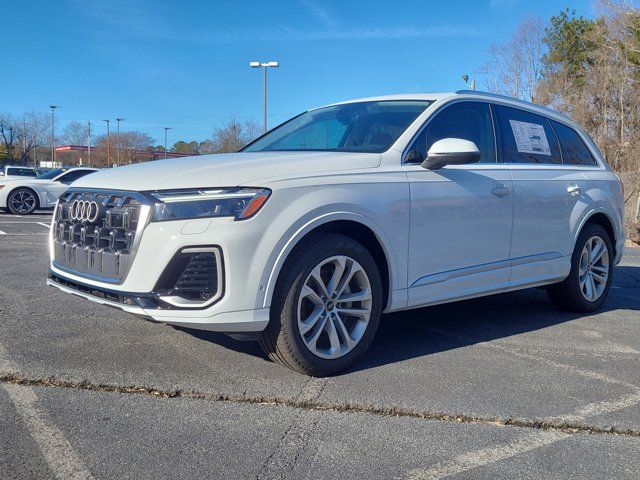 2025 Audi Q7 Premium Plus