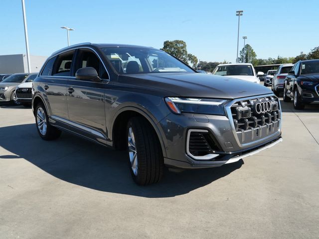 2025 Audi Q7 Premium Plus