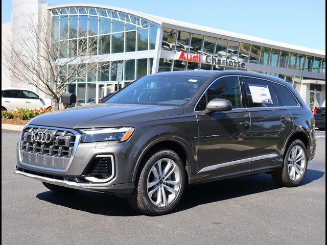 2025 Audi Q7 Premium Plus