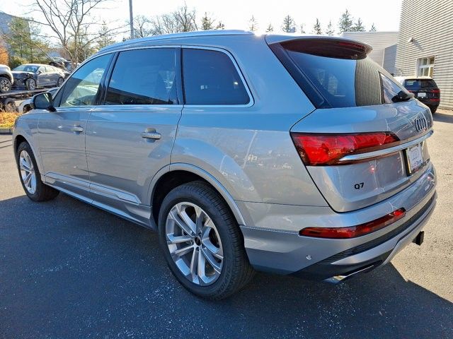 2025 Audi Q7 Premium Plus