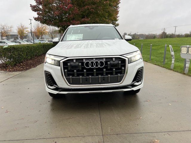 2025 Audi Q7 Premium Plus