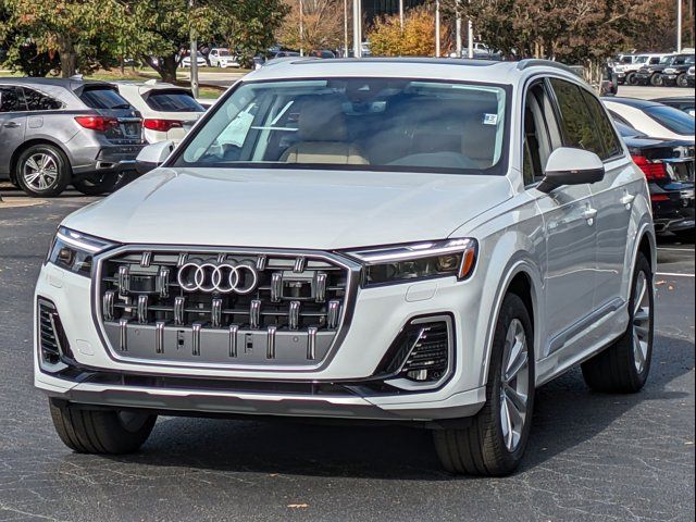 2025 Audi Q7 Premium Plus