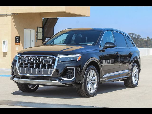 2025 Audi Q7 Premium Plus