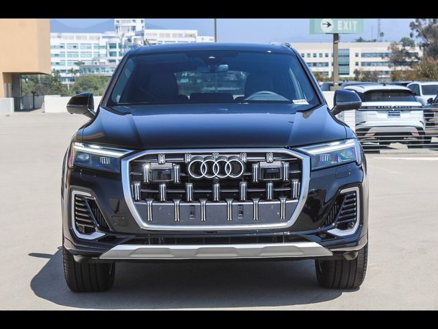 2025 Audi Q7 Premium Plus