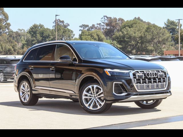 2025 Audi Q7 Premium Plus