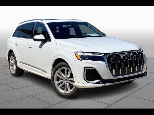 2025 Audi Q7 Premium Plus