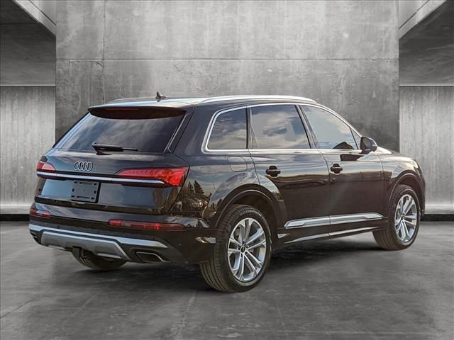 2025 Audi Q7 Premium Plus