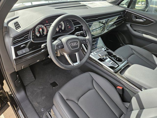 2025 Audi Q7 Premium Plus