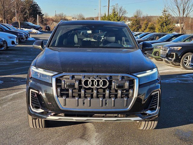 2025 Audi Q7 Premium Plus