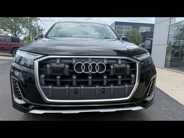 2025 Audi Q7 Premium Plus