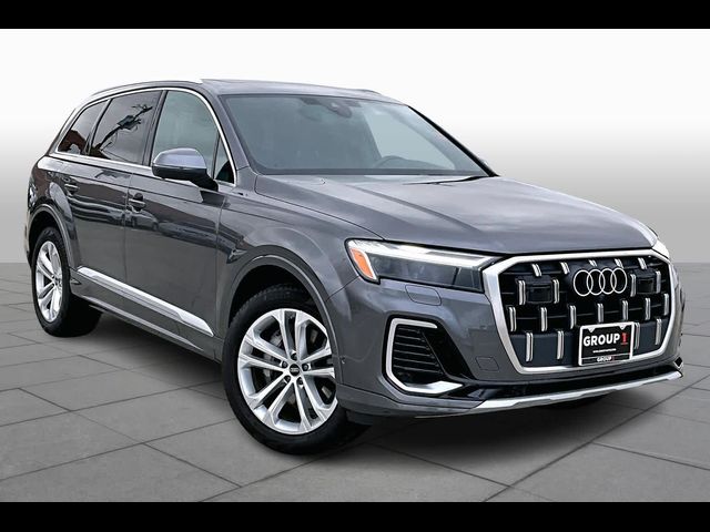2025 Audi Q7 Premium Plus