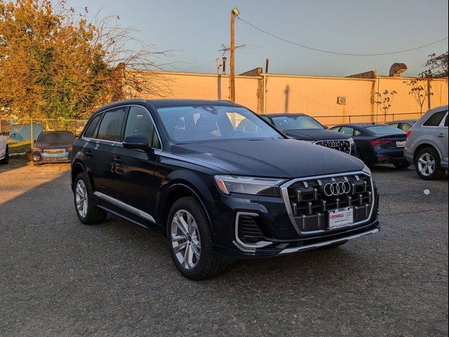 2025 Audi Q7 Premium Plus