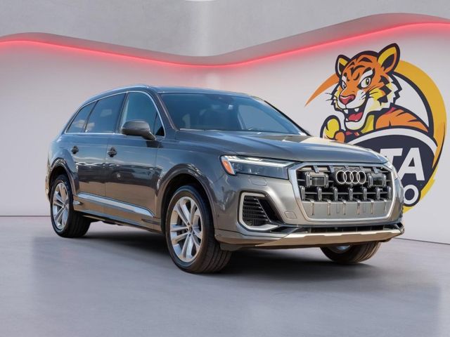 2025 Audi Q7 Premium Plus