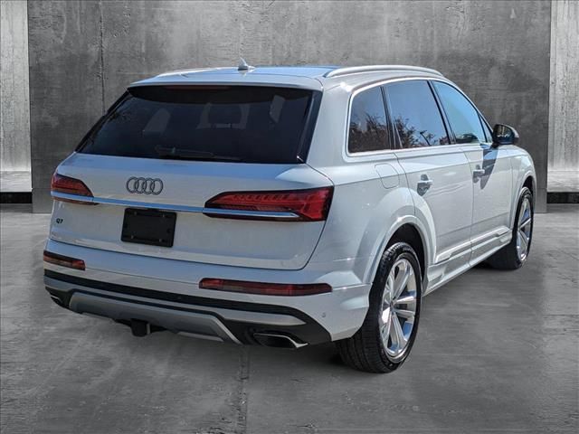 2025 Audi Q7 Premium Plus