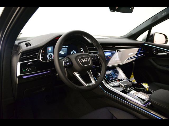 2025 Audi Q7 Premium Plus