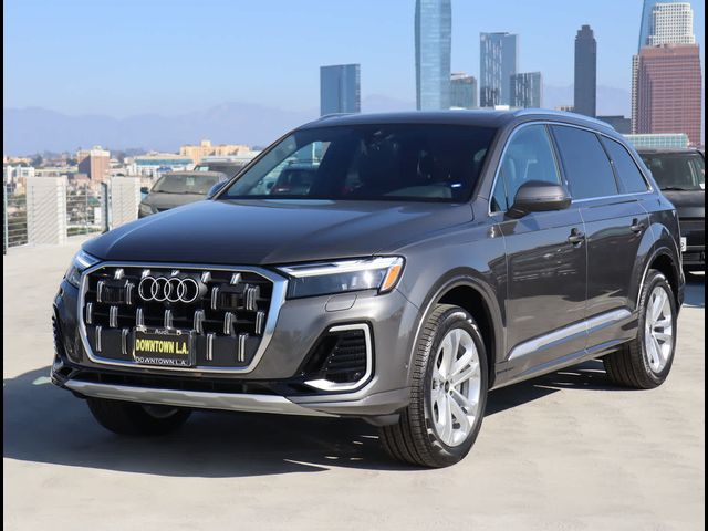 2025 Audi Q7 Premium Plus