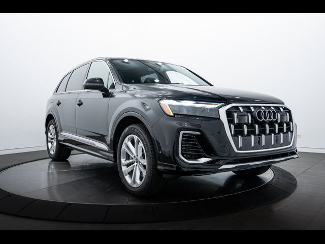 2025 Audi Q7 Premium Plus