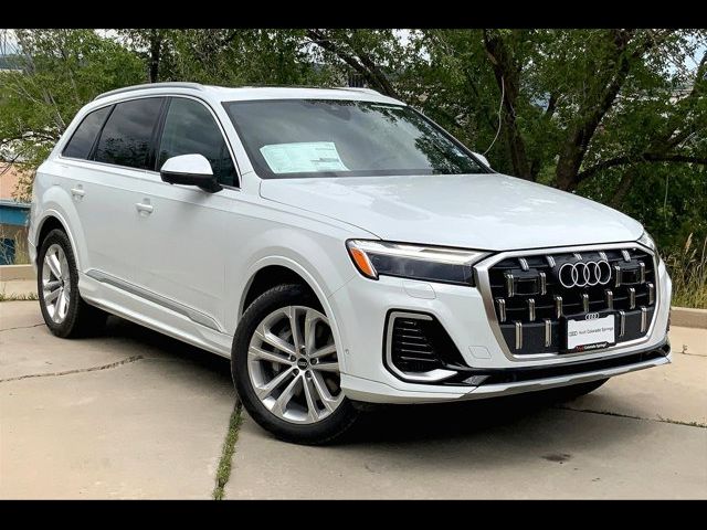 2025 Audi Q7 Premium Plus