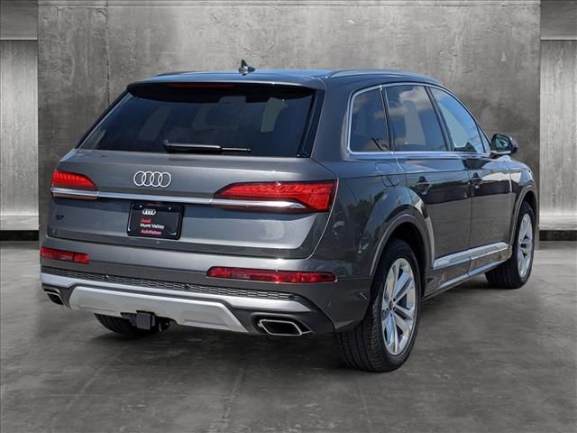 2025 Audi Q7 Premium Plus